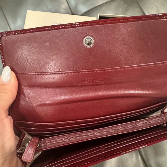 Burberry Wallet, Vintage, Great Condition - Picture 10 of 11